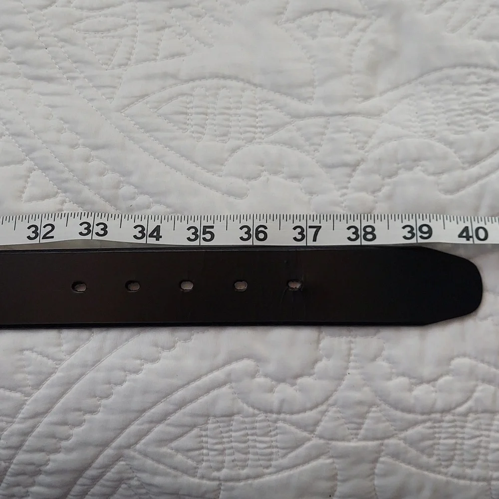 * Dockers Elegant Black Soft Leather Men's Belt, Silver Buckle, Size 34, EUC